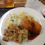 虎ノ門居酒屋 ふらっと - ブタ卵炒めとエビカツ