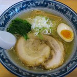 らーめんなると - 鶏塩らーめん（７５０円）です。