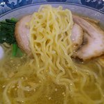 Ramen Naruto - 麺のアップです。