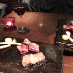 リュクス　タジマヤ - 熟成黒毛和牛ステーキ(内ももは手前orハラミは奥側)美味しすぎo(^▽^)o　（'12.09月より）