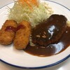 キッチンアオキ - 料理写真:ハンバーグとカニポテトコロッケ（1250円）