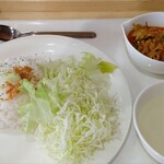 タイ料理 サラータイ - こんなんででてきました。パネーンカレー炒め
