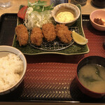 大戸屋 - 広島産かきフライ定食