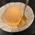 やはらかとんかつ綾 - あいもりのデザート季節のシャーベット　オレンジ（娘）