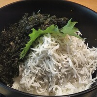 お料理 とみやま - 釜揚げしらす丼