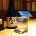 Uotami - 大神さん
                      予想外に飲みやすい日本酒でした(*´∇｀*)