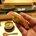 鮓 きずな - 勝浦 金目鯛 リフト