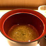 鮓 きずな - 三重県あおさのり赤出汁