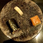 鮓 きずな - 干瓢巻きと淡路島鯛 芝海老 玉とべったら