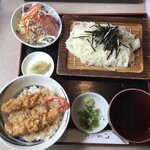 峰の里 - えび天丼と稲庭うどん、生野菜付き