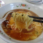 餃子の王将 - 餡を絡めると旨い