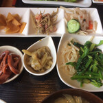 ポップコーン - ②イカの煮物、レンコンのマリネ…品数多くて書ききれません！