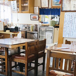 手打おぴっぴ - テーブル席