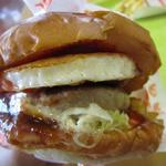 T-1's バーガーカフェ - エッグバーガー370円