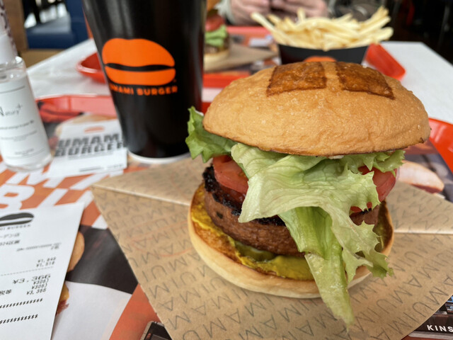 ウマミバーガー 有明ガーデン店 Umami Burger 有明 ハンバーガー 食べログ