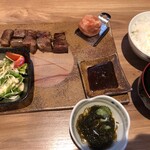 鉄板焼 一本松 - サイコロステーキ定食 1,000円