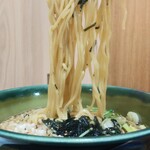 高幡そば - 鳥中華570円麺アップ