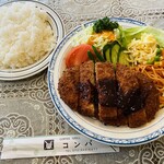 喫茶コンパ - メンチカツ定食