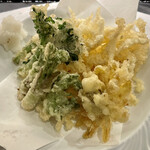 ひさご寿し - 白魚と山菜天ぷら