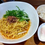 麺屋 麻沙羅 - ﾗｲｽｾｯﾄ(汁なし担々麺+温玉+ﾊｰﾌﾗｲｽ)700円