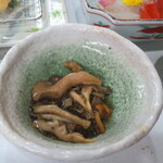 蔦温泉旅館 - 中丼