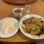 南海飯店 - かたい焼ソバ＋ライス