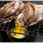 ひろべ - 生きた蝦夷アワビが2個も付いて1500円は大変お得！！大満足