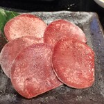 h Sumibiyakiniku Genchan - 