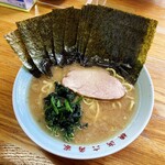 ラーメン六角家 - ラーメン700円麺硬め味濃いめ。海苔増し100円。