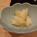 鮨 むらやま - ガリ