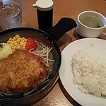 いただきハンバーグ  - いただきジャーマンステーキ（ニンニク醤油）