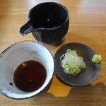 蕎房 猪口屋 - つゆ・薬味