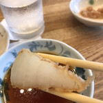 天ぷら新宿つな八 - 磯波５８３０円。新玉葱。甘さ抜群の味わいで、とーっても美味しかったです（╹◡╹）（╹◡╹）