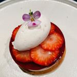 abysse - 苺のタルト仕立てアップ