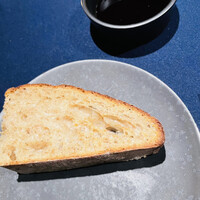 abysse - パンに付けるガーリックオイルが抜群に美味しいです‼︎