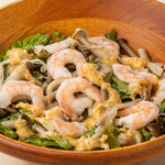 Shrimp and mushroom salad