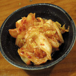 鳥鳥屋 - 付き出しのキムチ