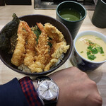Muten Kurazushi - 今月(R3年4月)は天丼ランチの具に真鯛天x2が入るのでこれをチョイス。旨し！^ ^