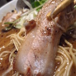 ラーメンキャロル - 感動的な厚みの叉焼