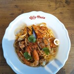 Jolly Pasta - ④濃厚エビソースのペスカトーレ　税別1090円