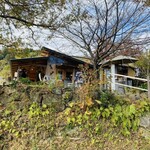 森のレストラン ラッキーガーデン - 奈良・生駒の山上にポツンとあるレストラン♫