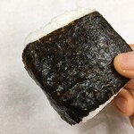 ファミリーマート - 直巻おむすび 焼さば　中身