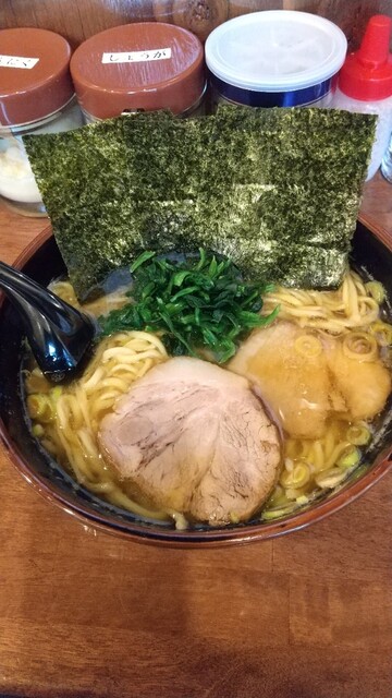 横浜家系 まるに家 八王子 ラーメン 食べログ 横浜家系 まるに家 八王子 ラーメン 食べログ