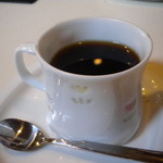 スイートバジル - 選べるドリンク。　この日はホットコーヒー。モチロン、インスタントでは無いよ。