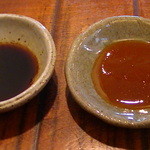 Kyouya - そばがきのたれアップ（左：生醤油　右：ゆず味噌）