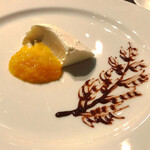 osteria Nori - パンナコッタ 伊予柑ソース