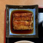 登喜川 - うなぎと刺身定食 ¥1,000 のうなぎ