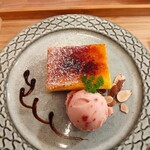 荒神堂カフェ喜望峰 - カタラーナ＆苺ジェラート