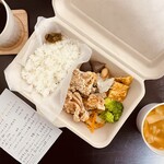 アパートメント食堂 なか川 - 『からあげ弁当』。