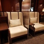 Sakura Lounge - ソファ席